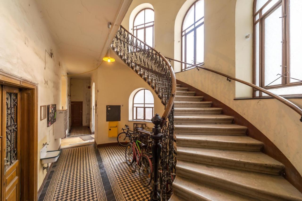 Regal Retreat Intimate Elegance Near Schoenbrunn Palace Wien Exterior foto